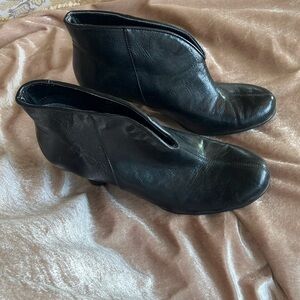 Sleek Black Heeled Ankle Boots